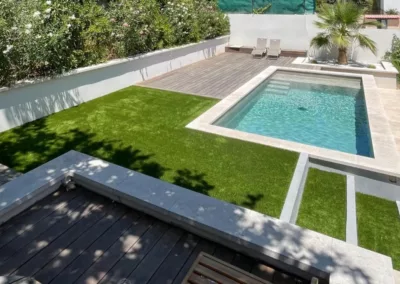 installation gazon synthetique