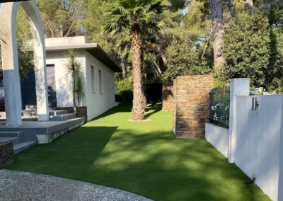 pose gazon synthetique vendargues